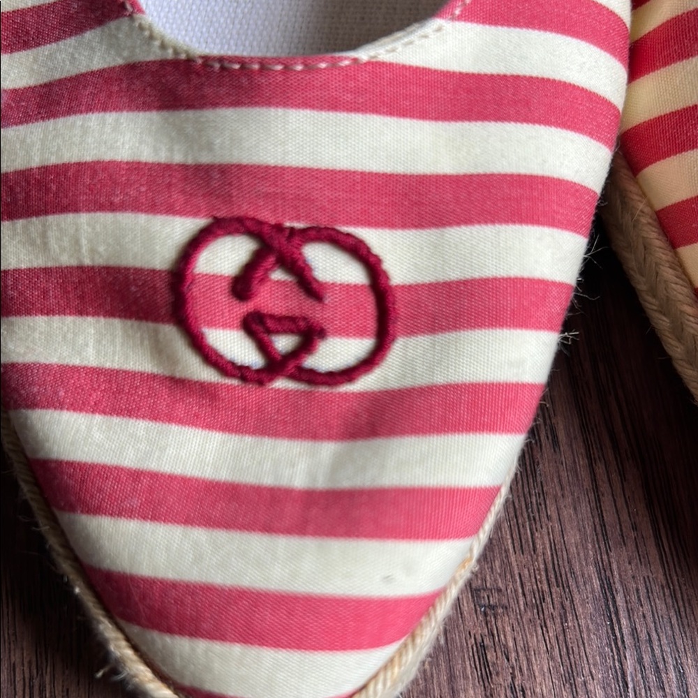 Vintage Gucci Red and White Striped Women's Flats Sz 40 - Picture 2 of 12